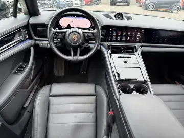 PORSCHE Panamera 4 Chrono BF-Display HD-Matrix Bose 21'