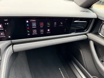 PORSCHE Panamera 4 Chrono BF-Display HD-Matrix Bose 21'