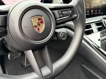 PORSCHE Panamera 4 Chrono BF-Display HD-Matrix Bose 21'