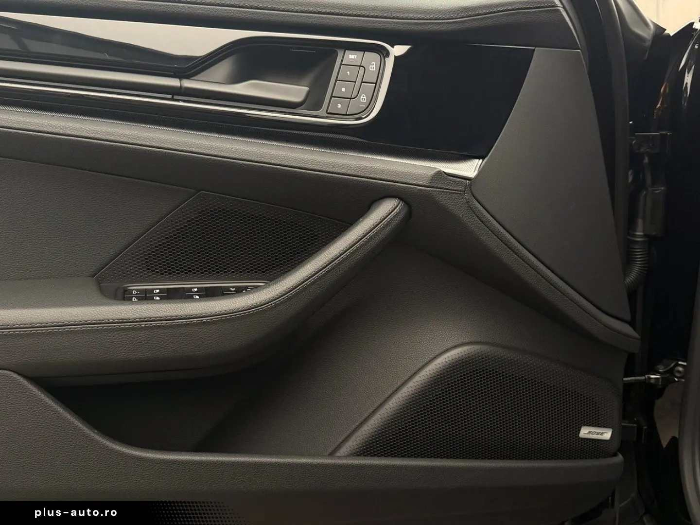 PORSCHE Panamera 4 Chrono BF-Display HD-Matrix Bose 21'