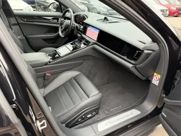 PORSCHE Panamera 4 Chrono BF-Display HD-Matrix Bose 21'