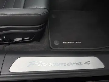 PORSCHE Panamera 4 Chrono BF-Display HD-Matrix Bose 21'