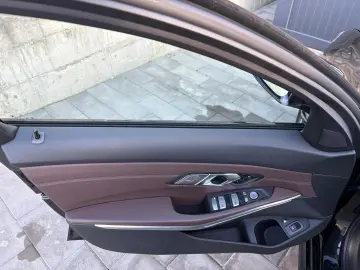 BMW 330e xDRIVE  M-Sport AT PHEV