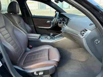 BMW 330e xDRIVE  M-Sport AT PHEV