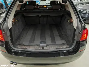 BMW Seria 5 525d xDrive Touring Sport-Aut.