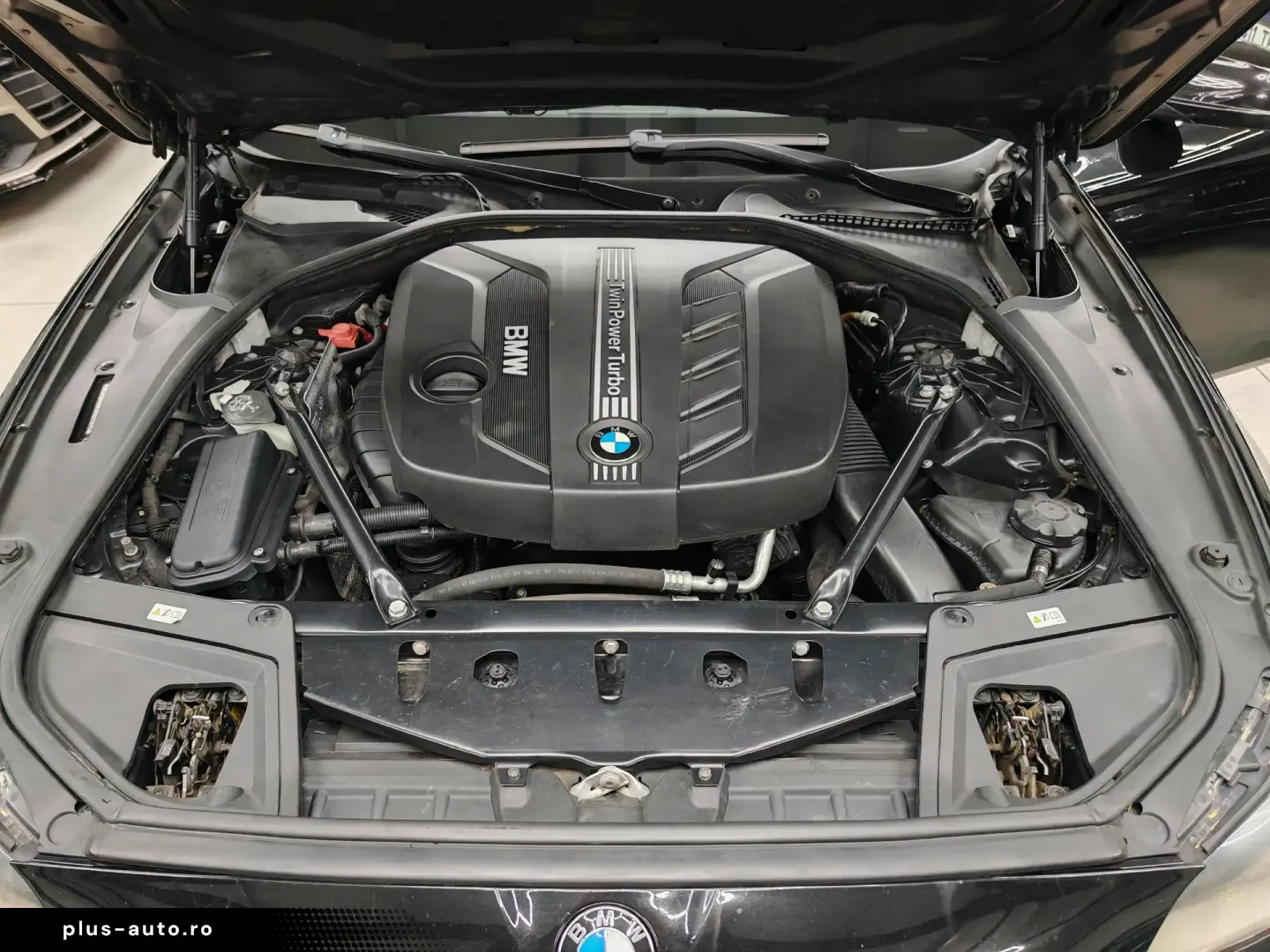 BMW Seria 5 525d xDrive Touring Sport-Aut.