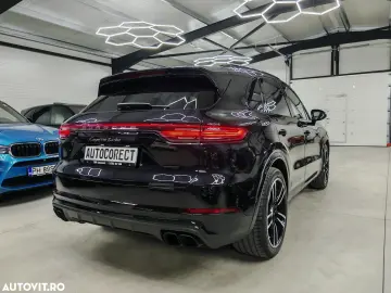 Porsche Cayenne Turbo