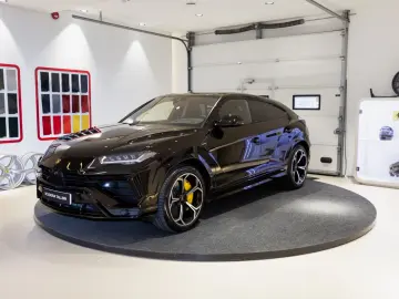 LAMBORGHINI Urus S