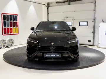 LAMBORGHINI Urus S