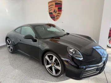 PORSCHE 992 Coupé- Approved  - Vollleder- 21 Zoll