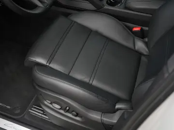 PORSCHE E-Hybrid Coupé SPORTDESIGN-PAKET-INNODRIVE-BOSE