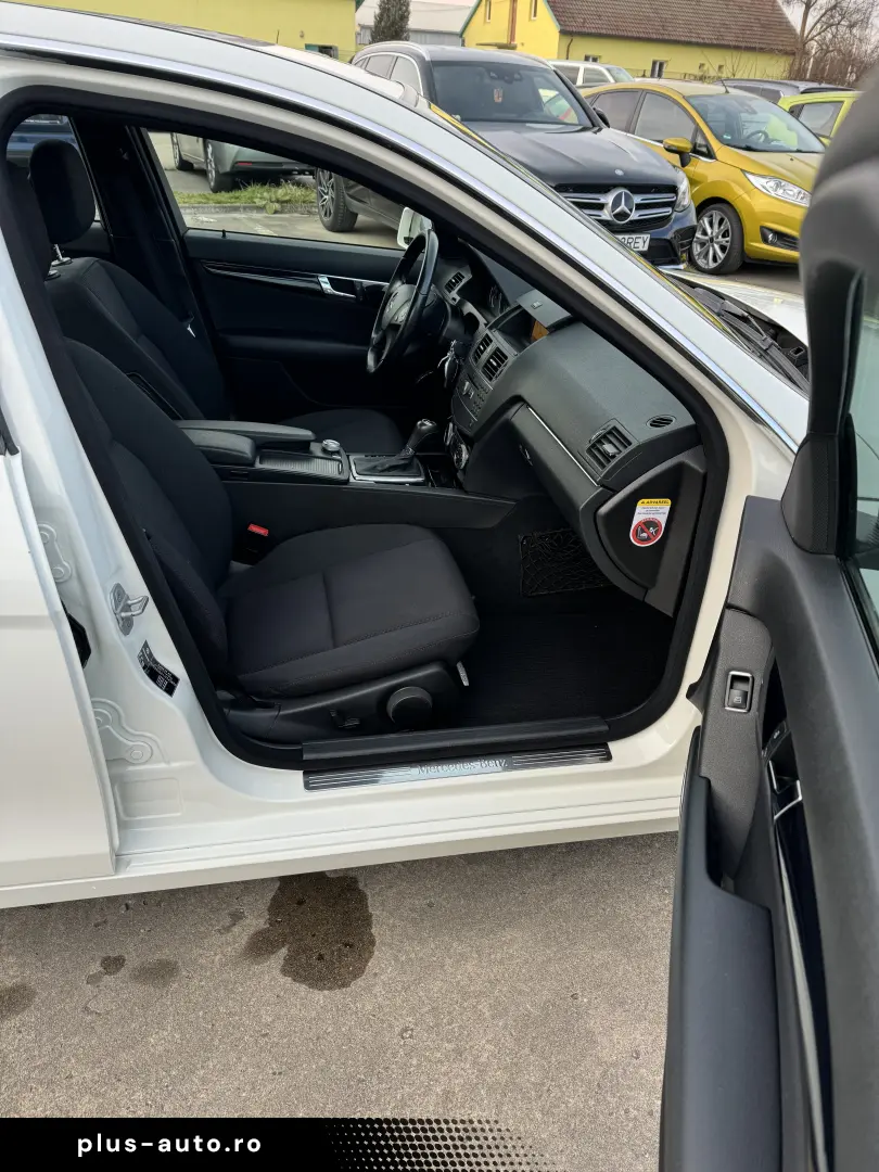 Mercedes-Benz C 220