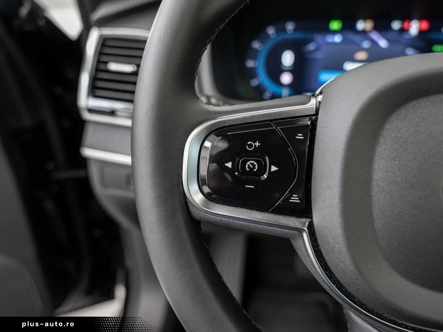 VOLVO XC90 T8 Ultra Dark Plug-In Hybrid AWD LED FACEL.