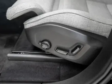 VOLVO XC90 T8 Ultra Dark Plug-In Hybrid AWD LED FACEL.