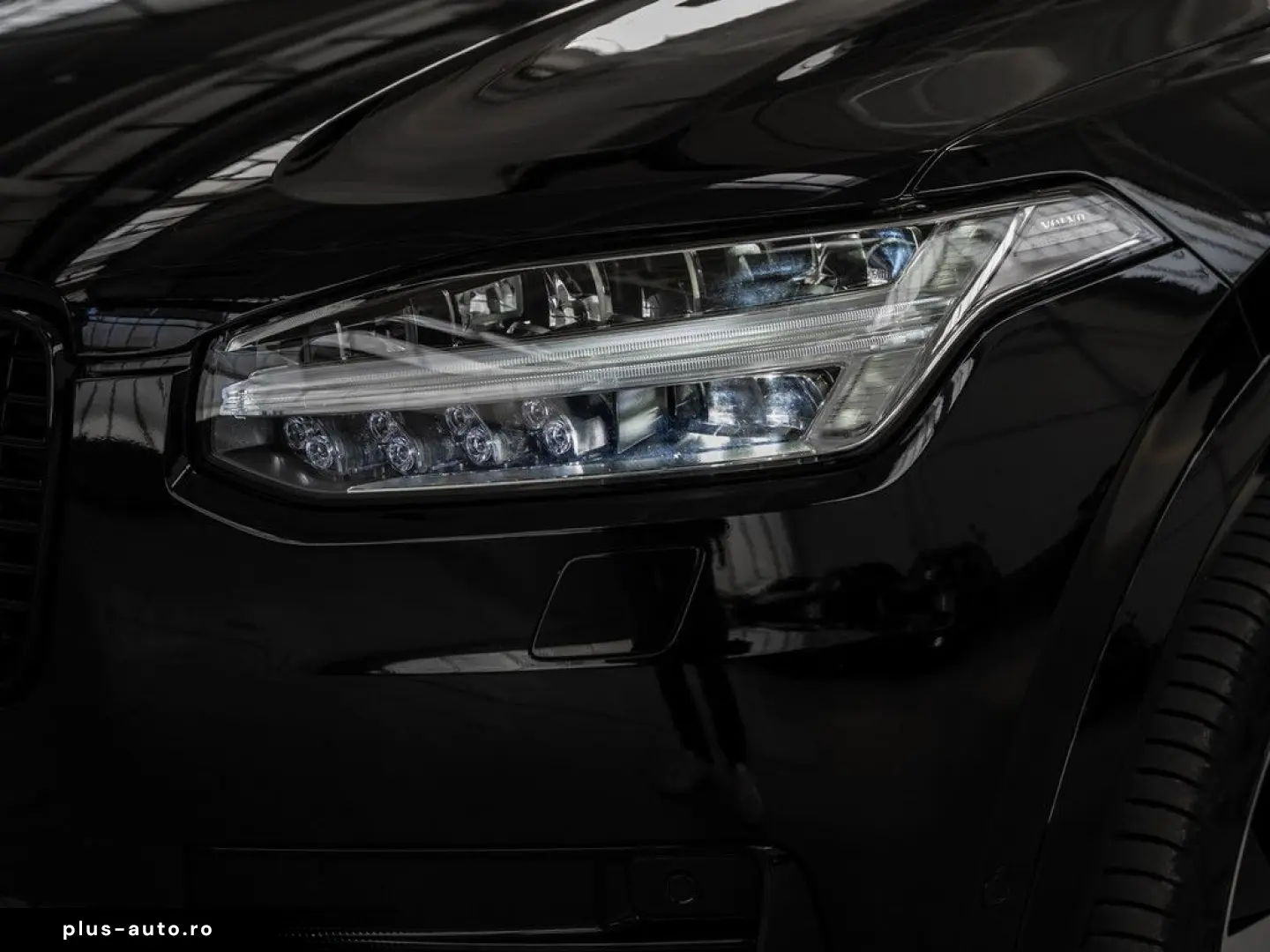 VOLVO XC90 T8 Ultra Dark Plug-In Hybrid AWD LED FACEL.