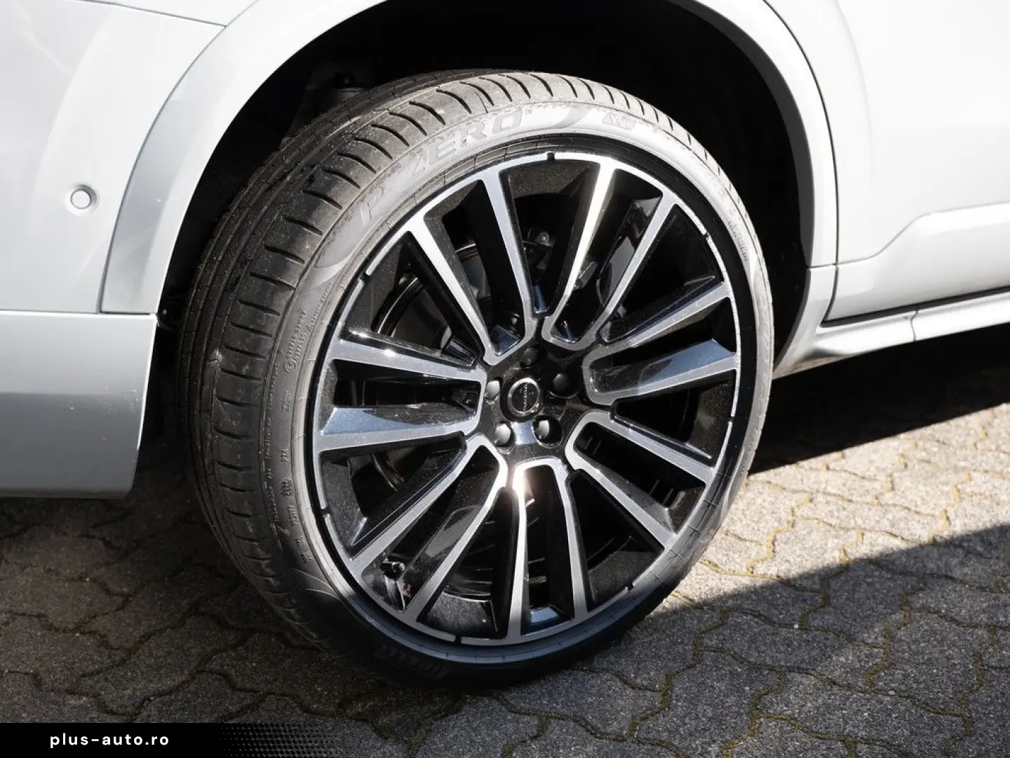 VOLVO XC90 T8 Plus Dark Recharge AWD 7-Locuri Facelift