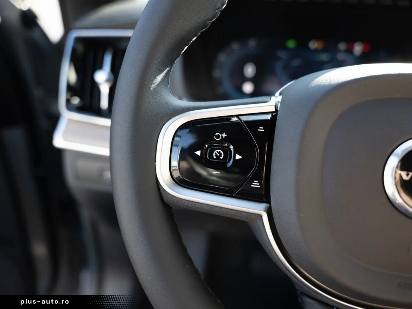 VOLVO XC90 T8 Plus Dark Recharge AWD 7-Locuri Facelift