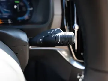 VOLVO XC90 T8 Plus Dark Recharge AWD 7-Locuri Facelift