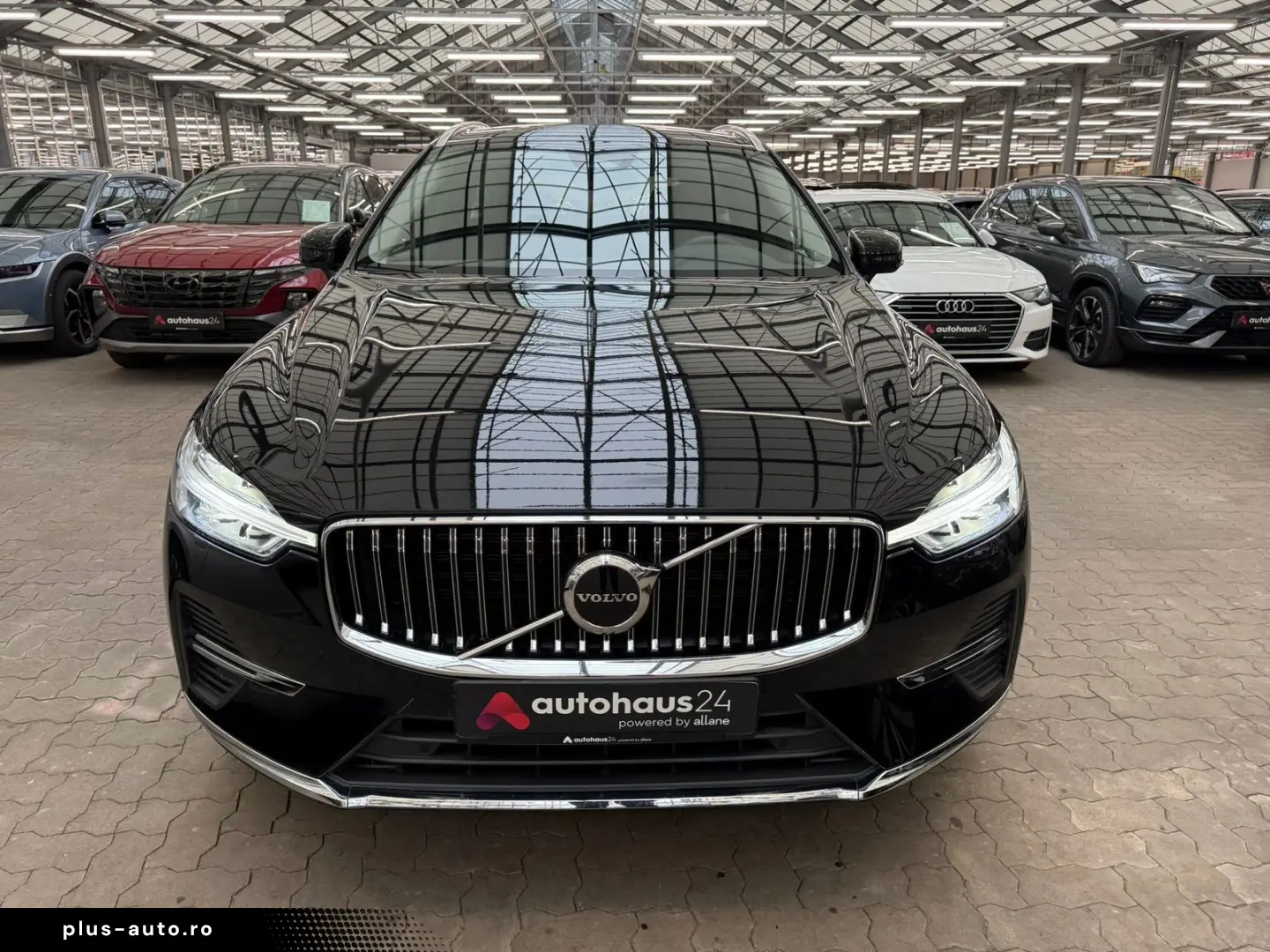 VOLVO XC 60 T6 AWD  Core Plug-In