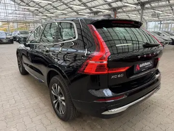 VOLVO XC 60 T6 AWD  Core Plug-In