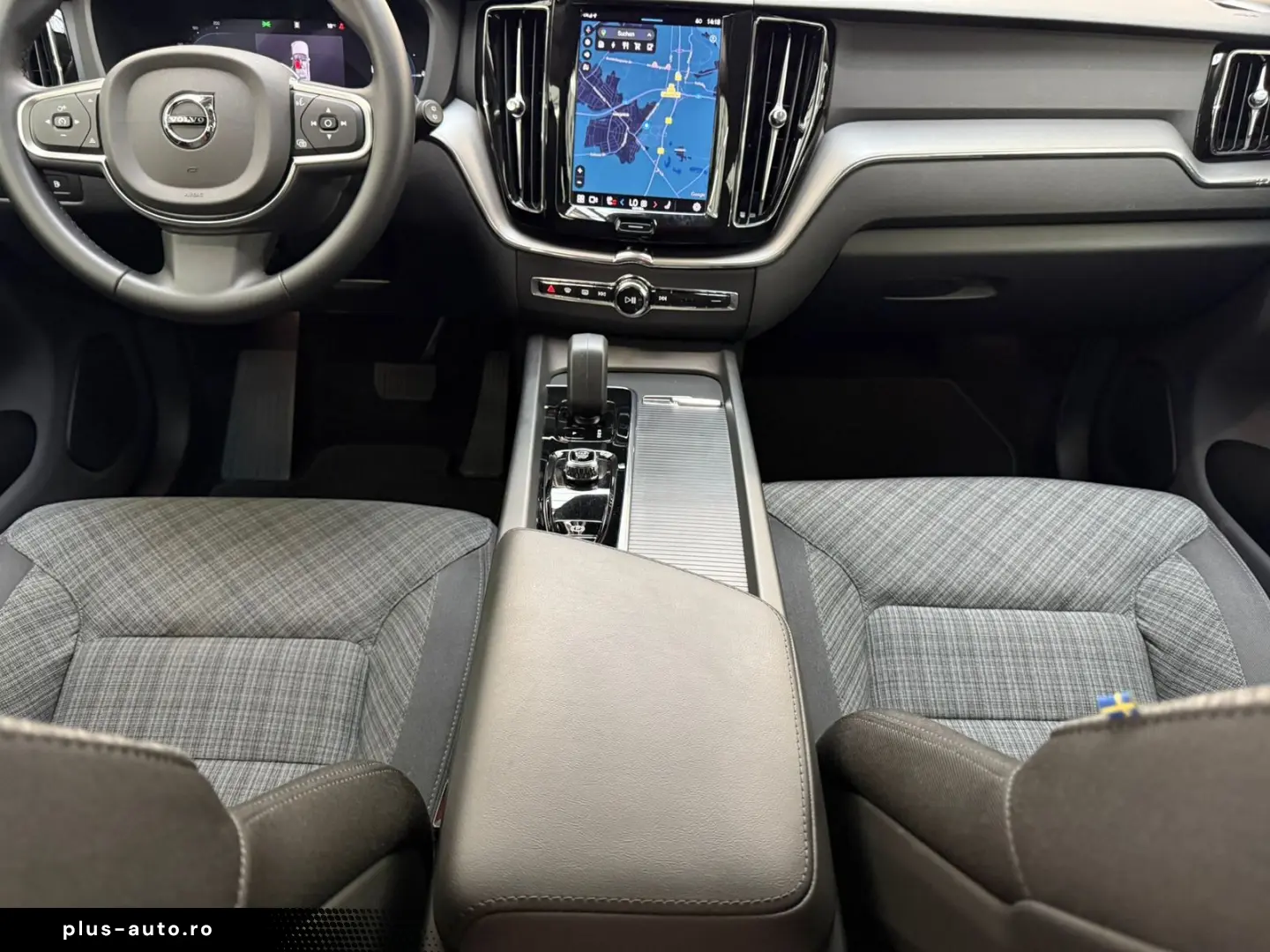 VOLVO XC 60 T6 AWD  Core Plug-In