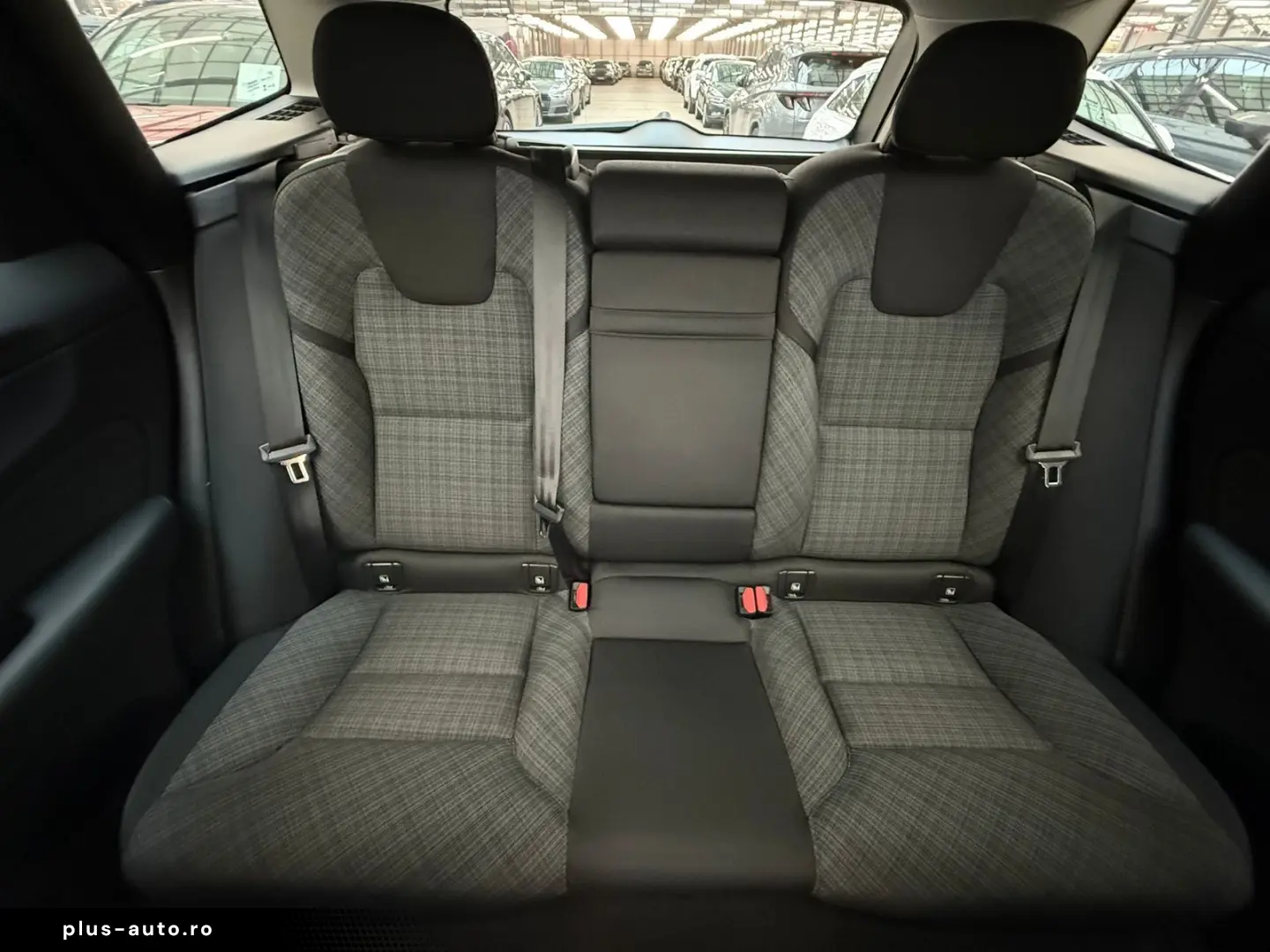 VOLVO XC 60 T6 AWD  Core Plug-In