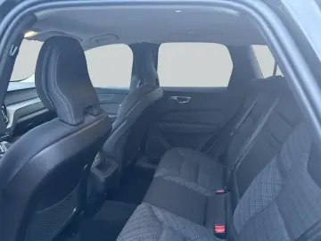 VOLVO XC60 B5 B AWD Core