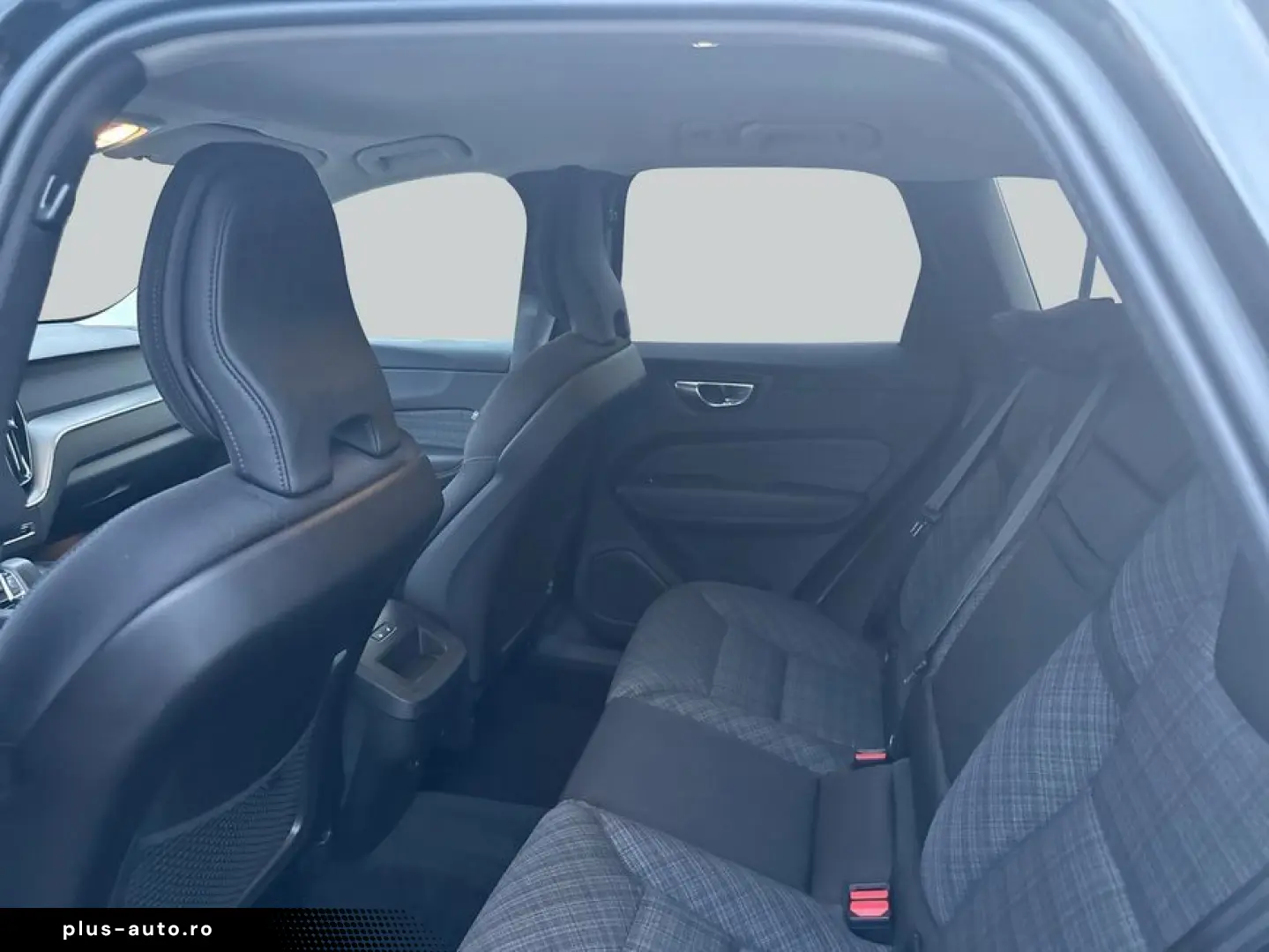 VOLVO XC60 B5 B AWD Core