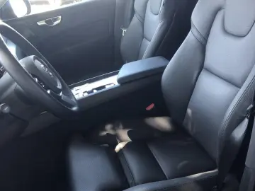 VOLVO XC60 Plus Dark T8 AWD