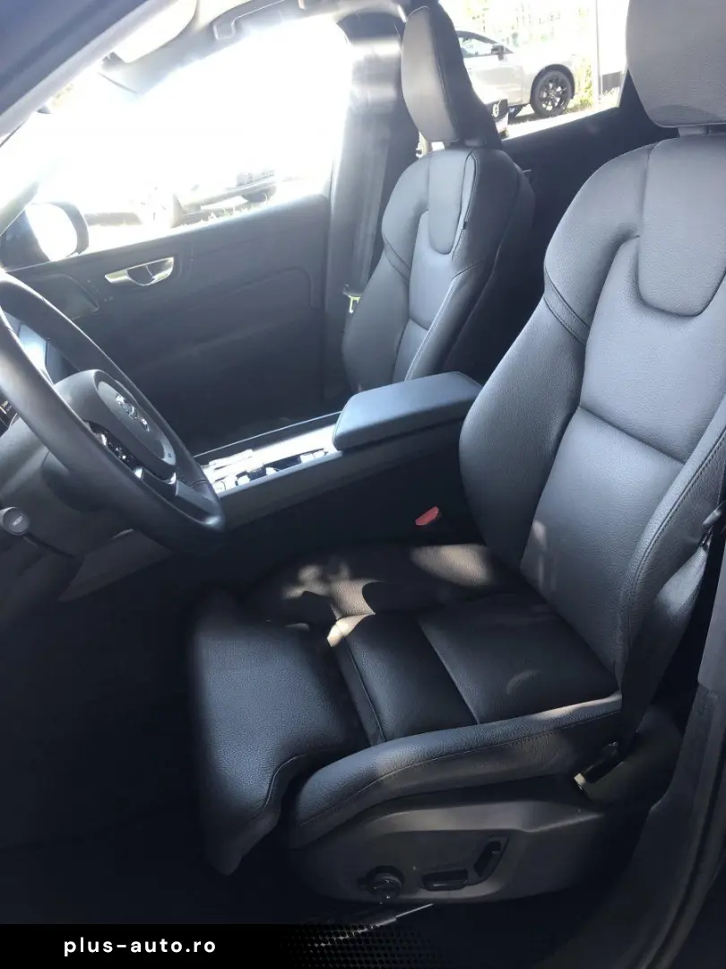 VOLVO XC60 Plus Dark T8 AWD