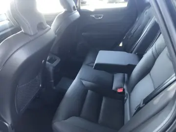 VOLVO XC60 Plus Dark T8 AWD