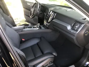 VOLVO XC60 Plus Dark T8 AWD