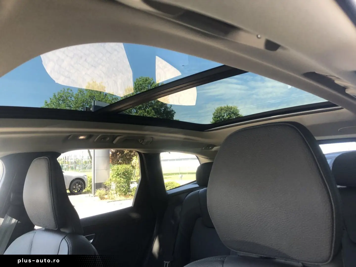 VOLVO XC60 Plus Dark T8 AWD