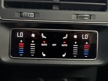 AUDI Q7 50TDI S-LINE Competition Plus 7-Locuri