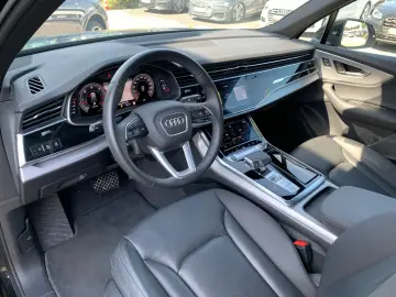 AUDI Q7 50 TDI quattro