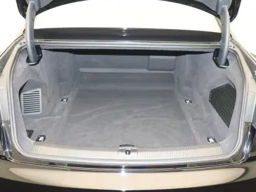 AUDI A8 50 TDI quattro S line Matrix Navi B&O ACC