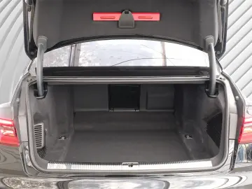 AUDI A8 50 TDI quattro PANO ACC AHK 360 KAM RFK NAVI