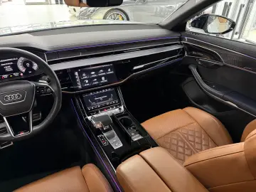 AUDI A8 50 TDI Quattro PANO OLED B&O HD MATRIX