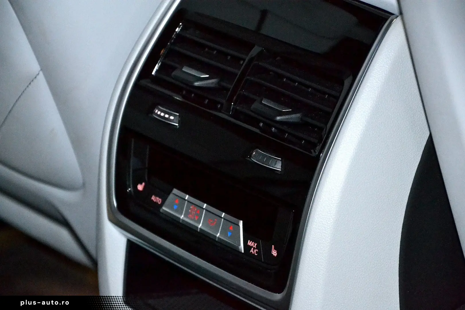 BMW XM BOWERS & WILKINS   SOFT CLOSE   360