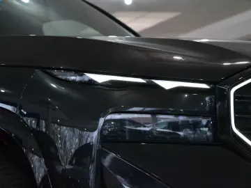 BMW XM BOWERS & WILKINS   SOFT CLOSE   360