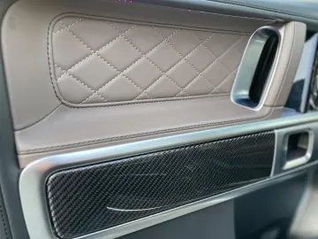 MERCEDES-BENZ G 63 AMG  Performance