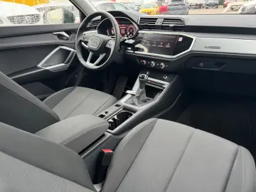 AUDI Q3 35 TFSI advanced