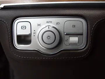 MERCEDES-BENZ GLS 580 4Matic  BURMESTER PANO HUD 7-SITZER