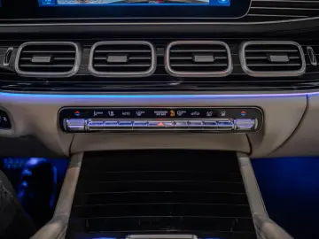 MERCEDES-BENZ GLS450d AMG PREMIUM PLUS PANO HEADUP NIGHT