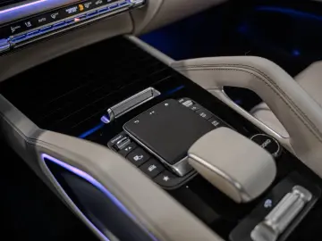 MERCEDES-BENZ GLS450d AMG PREMIUM PLUS PANO HEADUP NIGHT