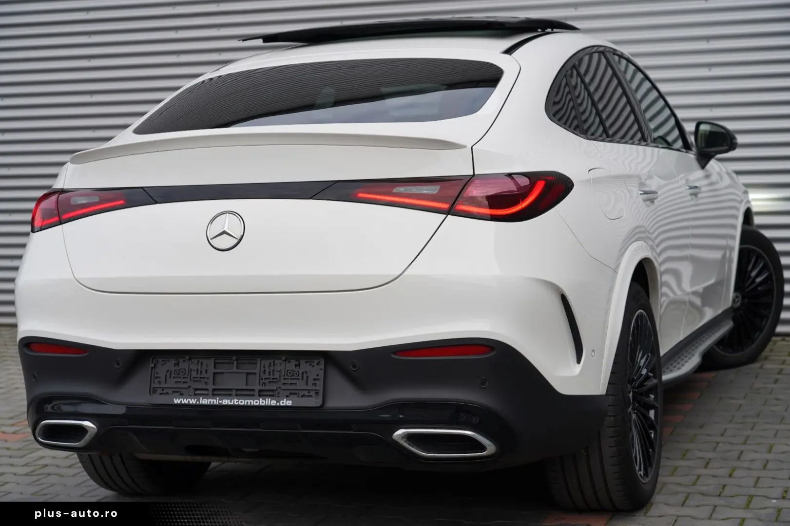 MERCEDES-BENZ GLC300d Coupe 4M AMG PREMIUM  HUD 360 AHK PANO