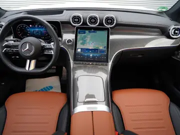 MERCEDES-BENZ GLC300d Coupe 4M AMG PREMIUM  HUD 360 AHK PANO