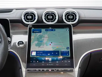 MERCEDES-BENZ GLC300d Coupe 4M AMG PREMIUM  HUD 360 AHK PANO