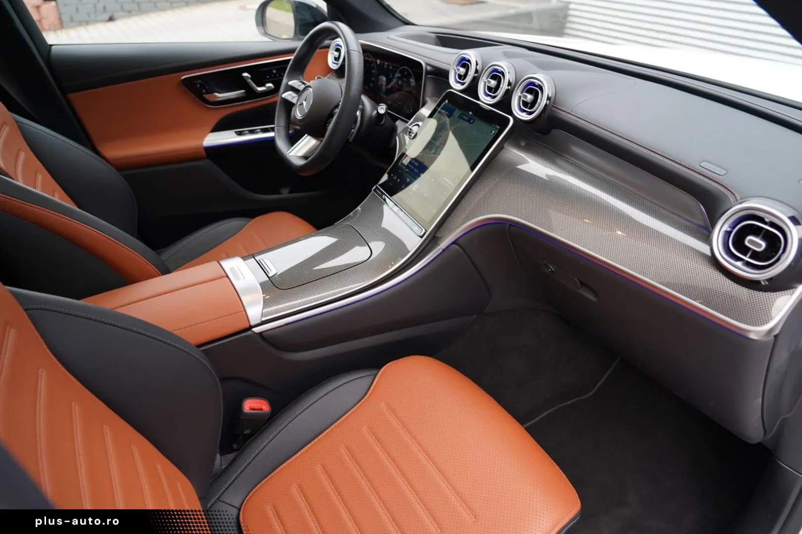 MERCEDES-BENZ GLC300d Coupe 4M AMG PREMIUM  HUD 360 AHK PANO