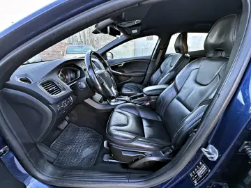 Volvo V40 Cross Country 2.0 D3 Ocean Race